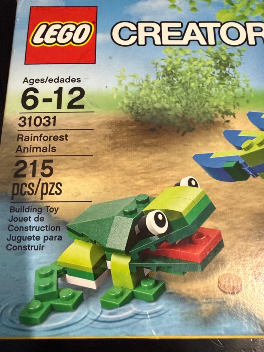 Lego Creator Parrot and Frog Set with Red, Yellow, Green, Blue Accents Retired - Picture 3 of 8